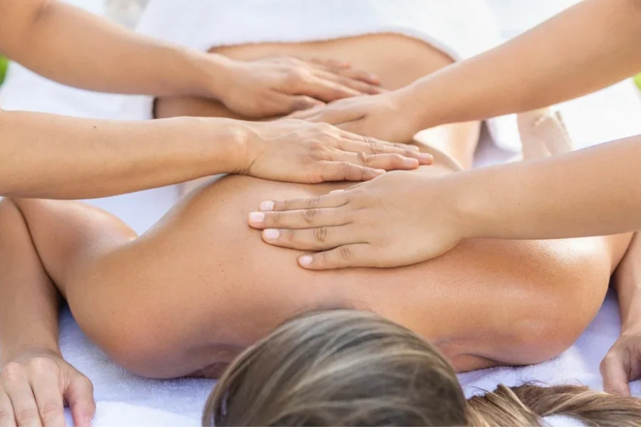 Four-hand massage in Montreal, QC
