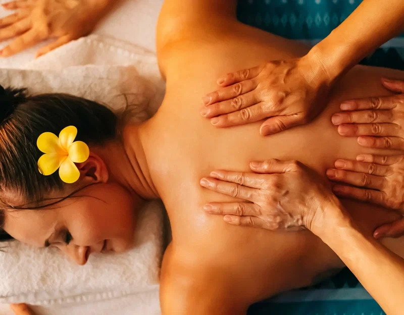 4 Hand Massage Spa Near Me in Québec, QC