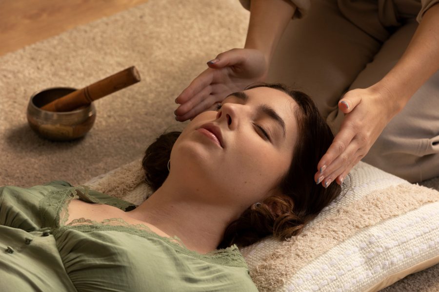 Reiki massage in Laval, QC