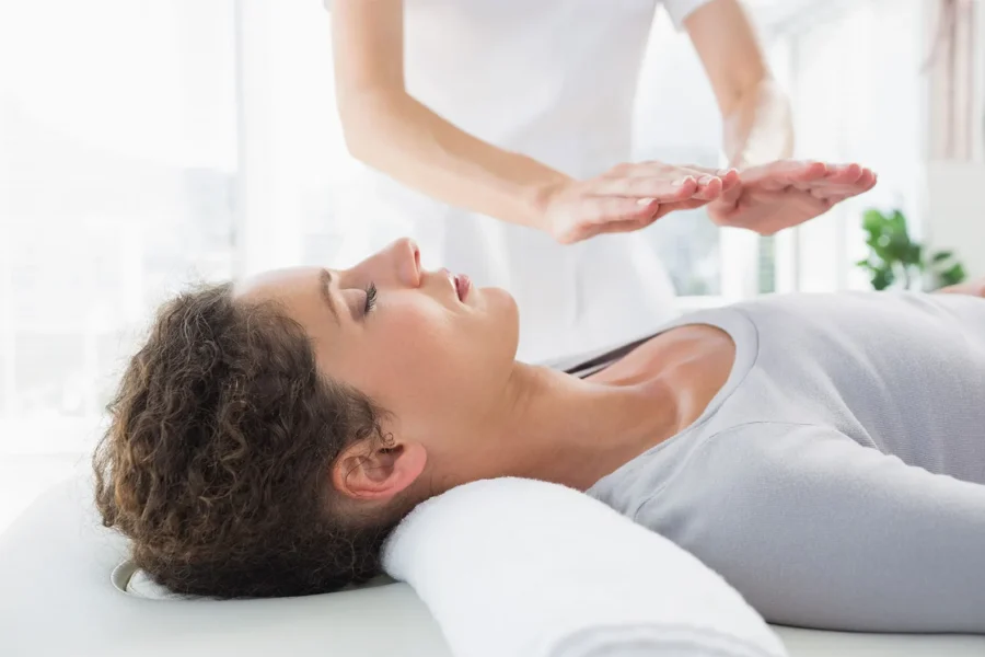 What Is Energy Healing and Why Are More People Exploring It