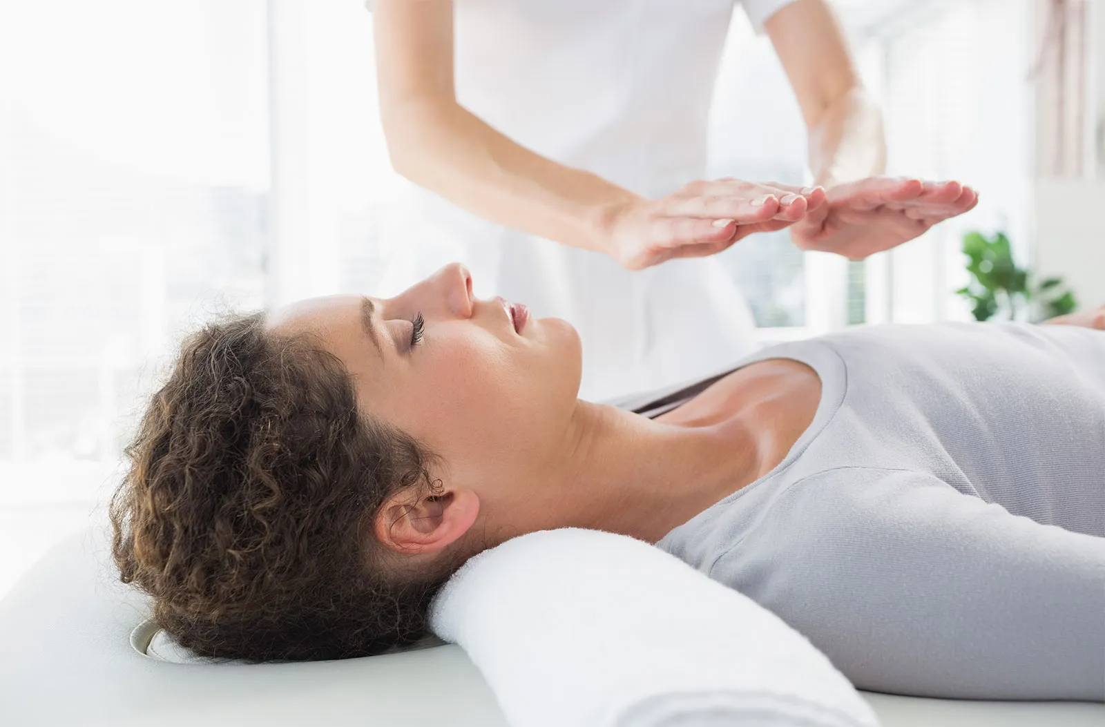 What Is Energy Healing and Why Are More People Exploring It?